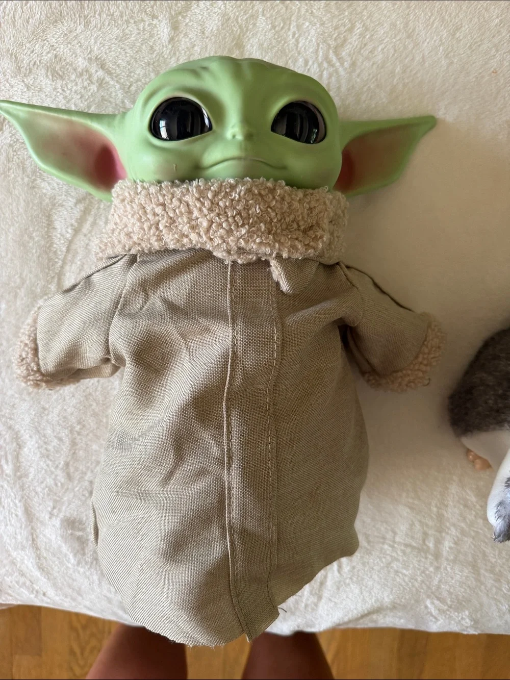 Star Wars Grogu Plush in Green with Tan Outfit and Porg